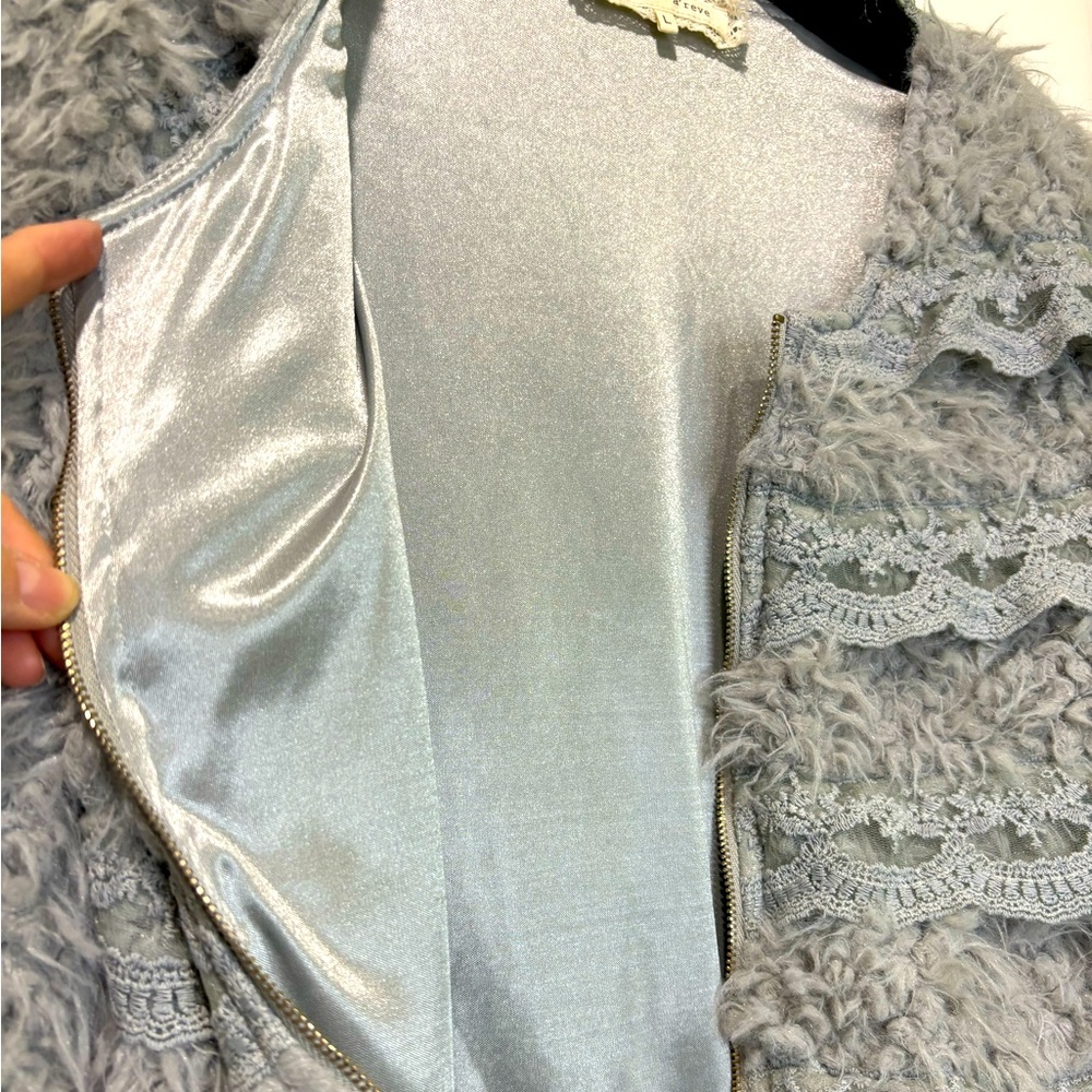 Areve Gray Faux Fur & Lace Zippered Jacket Size Large - Picture 7 of 8